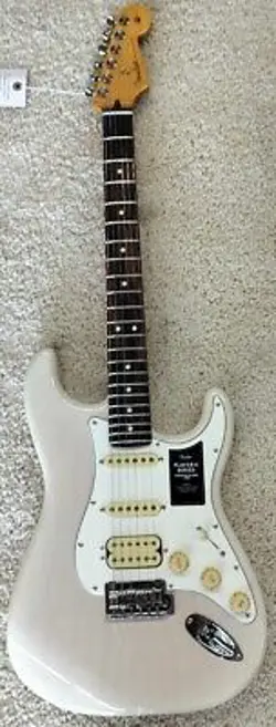 FENDER PLAYER II STRATOCASTER HSS, ROSEWOOD FINGERBOARD, WHITE BLONDE - MIM