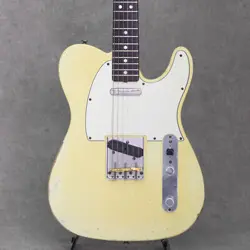 FENDER CUSTOM SHOP 1967 TELECASTER RELIC AGED VINTAGE WHITE