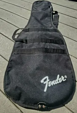 FENDER MODERN LOGO PADDED GIG BAG SOFT CASE SHOULDER STRAP FOR ELECTRIC GUITAR