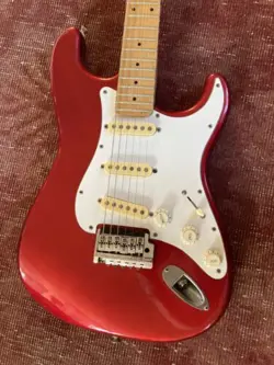FENDER STRATOCASTER MADE IN JAPAN 1987