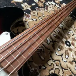 PLAYER JAZZ FRETLESS