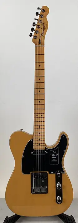 SOLIDBODY GUITAR BUTTERSCOTCH