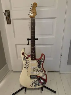 SIGNATURE MONTEREY STRATOCASTER
