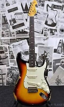 STRATOCASTER RELIC 2021