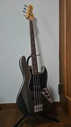 FENDER JAPAN JB62-UGB