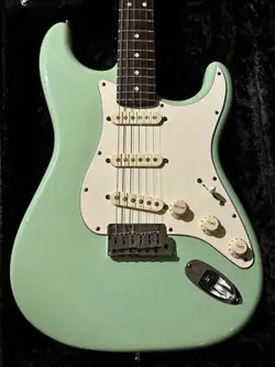 FENDER CUSTOM SHOP JEFF BECK STRATOCASTER SURF GREEN 2008 USED ELECTRIC GUITAR