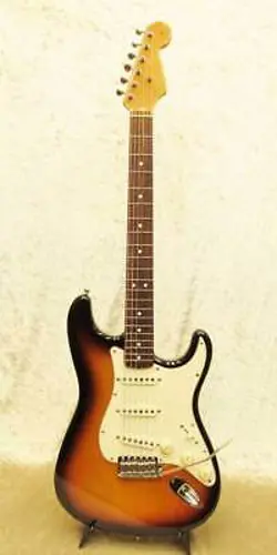 FENDER AMERICAN VINTAGE 1962 STRATOCASTER USED ELECTRIC GUITAR