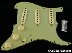 PICKGUARD STRAT 