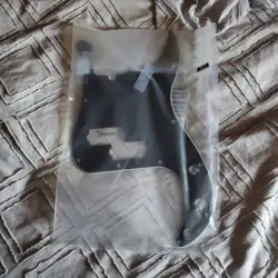 FENDER PRECISION BASS PICKGUARD BLACK