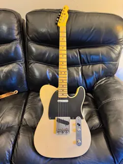 FENDER CUSTOM SHOP 52 TELECASTER BLACKGUARD JOURNEYMAN RELIC