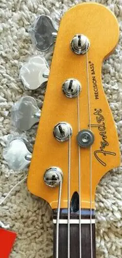 FENDER PLAYER II PRECISION BASS GUITAR, ROSEWOOD FINGERBOARD, POLAR WHITE - MIM