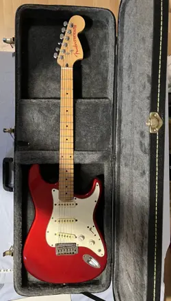 GUITAR FENDER STRATOCASTER SQUIRE