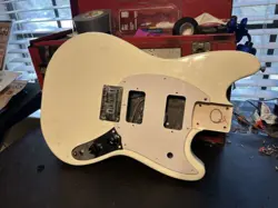 FENDER SQUIER SONIC MUSTANG SERIES BODY & HARDWARE GUITAR PARTS