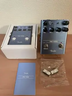 FENDER TRE-VERB TREMOLO REVERB GUITAR EFFECTOR 165331