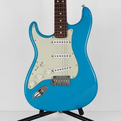 LEFT-HANDED LEFTY MIAMI