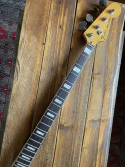 VINTAGE FENDER JAZZ BASS NECK TUNERS 1978