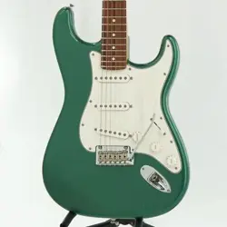 FENDER LIMITED PLAYER STRATOCASTER SHERWOOD GREEN METALLICPAU FERRO *OQ512