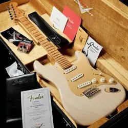 FENDER CUSTOM SHOP AMERICAN STRATOCASTER NOS HONEY BLONDE *KE115