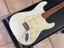 2008 FENDER CLASSIC PLAYER STRATOCASTER SONIC BLUE