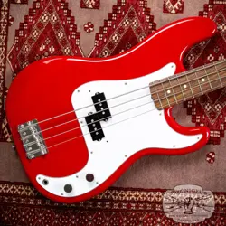 RED P-BASS MADE