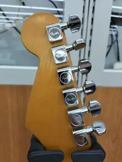 FENDER USA AMERICAN STANDARD STRATCASTER ELECTRIC GUITAR 828258