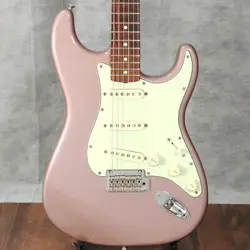 USED FENDER / VINTERA 60S STRATOCASTER BURGUNDY MIST 2019 MX19028442 GUITAR