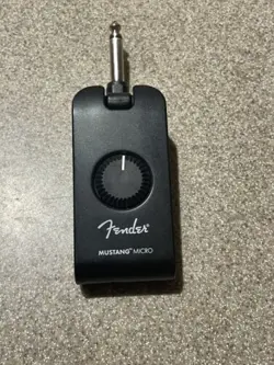 FENDER MUSTANG MICRO RECHARGEABLE GUITAR HEADPHONE AMPLIFIER USED - TESTED