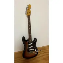 FENDER JAPAN STRATOCASTER IN EXCELLENT CONDITION!