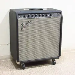 USED  FENDER   JAZZ KING GUITAR AMP   STORE