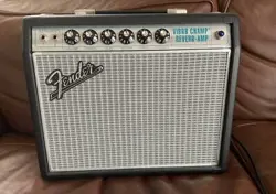 FENDER  68 CUSTOM VIBRO CHAMP REVERB FENDER GUITAR COMBO AMP   USED BEAUTY