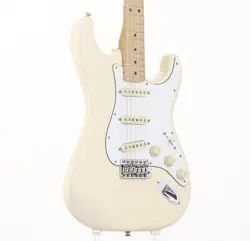 FENDER ARTIST SERIES JIMI HENDRIX STRATOCASTER MN OWT