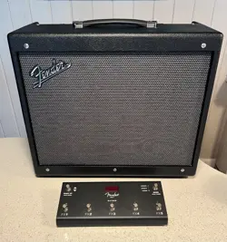 FENDER MUSTANG GTX100 100-WATT 1X12