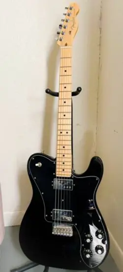 FENDER TELECASTER-
