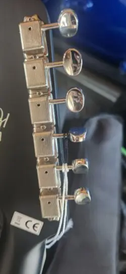 FENDER JOE STRUMMER GUITAR