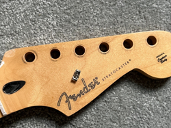 FENDER PLAYER STRATOCASTER GUITAR NECK BROKEN