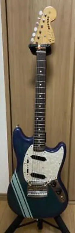 FENDER VINTERA II MUSTANG