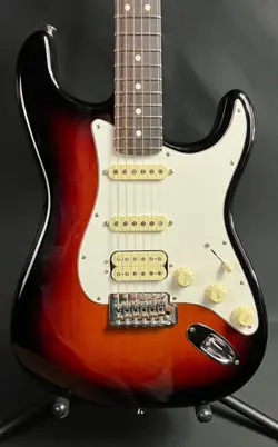 FENDER AMERICAN PERFORMER STRATOCASTER HSS ELECTRIC GUITAR 3-TONE SUNBURST