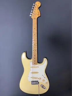 FENDER JAPAN ST72-95DM E SERIAL MADE BY FUJIGEN