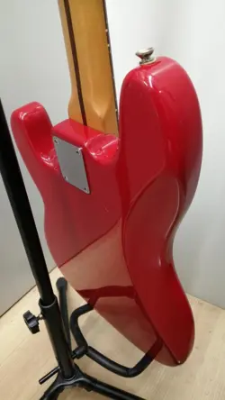 SQUIER SERIES GUITAR