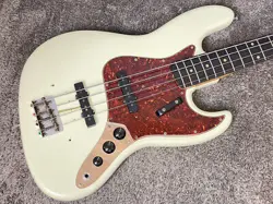 FENDER 1963 JAZZ BASS ROUND FINGERBOARD -OLYMPIC WHITE- MATCHING HEAD SAFE DELIV
