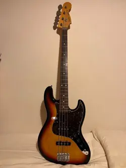 FENDER  MADE IN JAPAN TRADITIONAL 60S JAZZ BASS, 3-COLOR SUNBURST