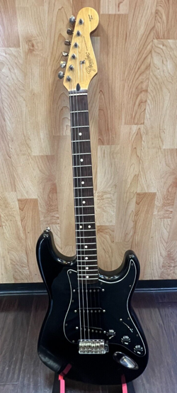 FENDER CALIFORNIA SERIES STRATOCASTER BLACK W CASE EXCELLENT CONDITION 1997/1998