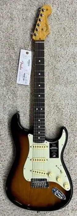 70TH ANNIVERSARY FENDER AMERICAN PROFESSIONAL II STRATOCASTER 2 COLOR SUNBURST
