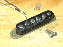 FENDER 1975 GREY BOTTOM STRATOCASTER MIDDLE PICKUP
