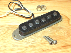 FENDER 1975 GREY BOTTOM STRATOCASTER NECK PICKUP