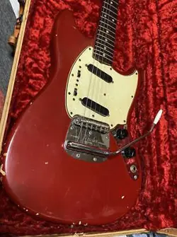 FENDER VINTAGE MUSTANG JACARANDA STRAT 65 YEAR ELECTRIC GUITAR SAFE DELIVERY