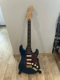 STRATOCASTER MIM SAPPHIRE