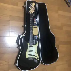 FENDER USA STRATOCASTER ELECTRIC GUITAR SAFE DELIVERY