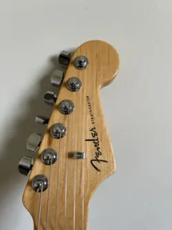 FENDER AMERICAN ELITE STRATOCASTER AGED CHERRY BURST 2016