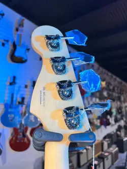 3-COLOR SUNBURST GIG